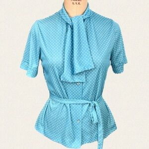 09 . Vintage 🌸 Teal Polka Dot Secretary’s Top